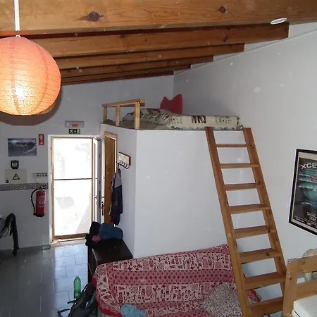 Albergue Da Silva Surfcamp