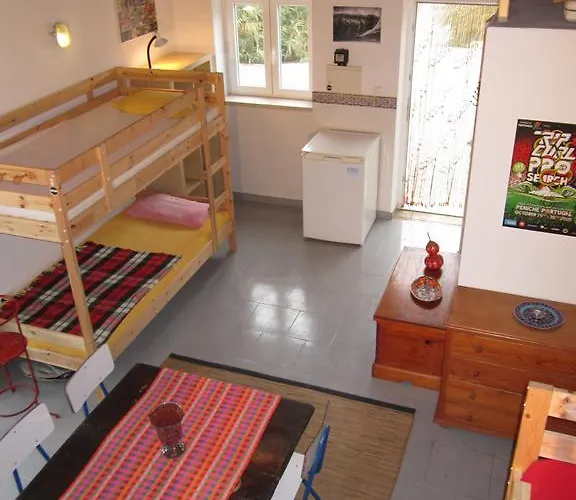 Albergue Da Silva Surfcamp *