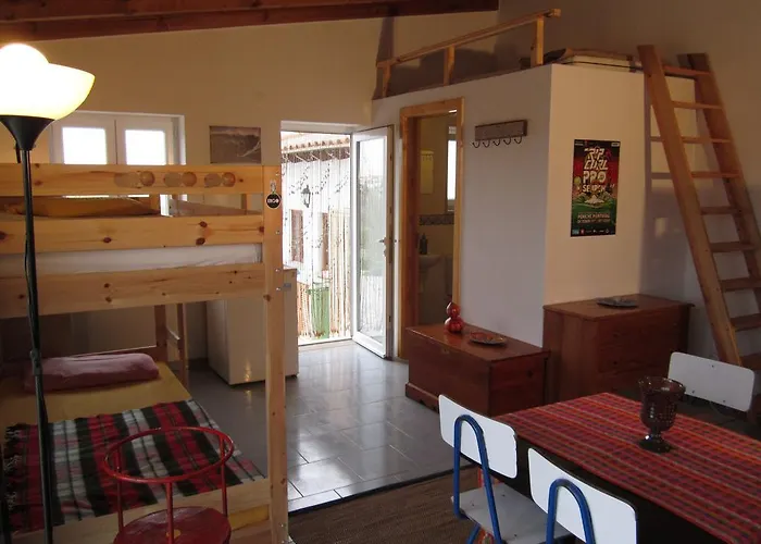Albergue Da Silva Surfcamp *