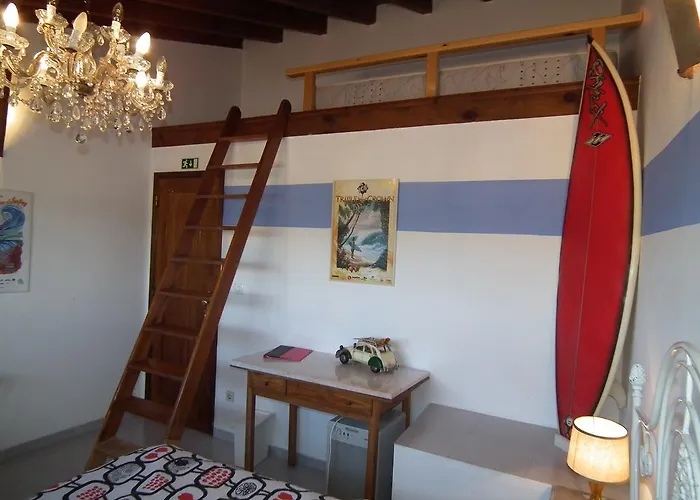 Albergue Da Silva Surfcamp